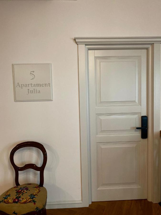 Augsburg Apart Piatra Neamţ Esterno foto